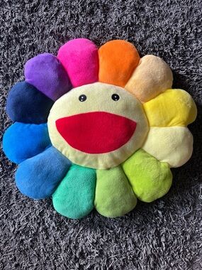 🌸🌺Takashi Murakami Flower Cushion  🌼